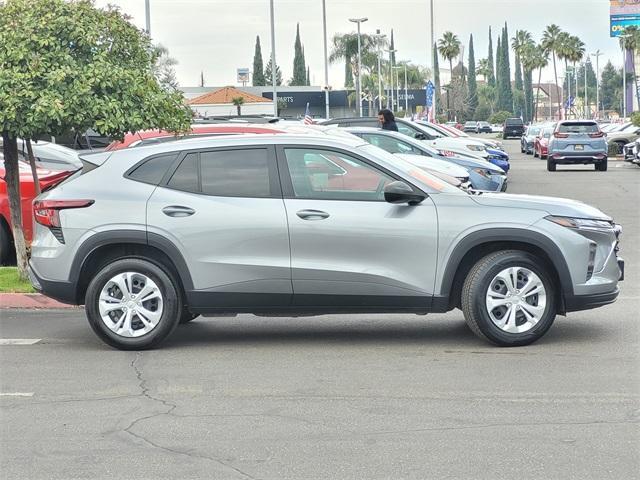 used 2025 Chevrolet Trax car, priced at $20,300