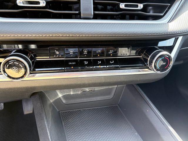 used 2025 Chevrolet Equinox car