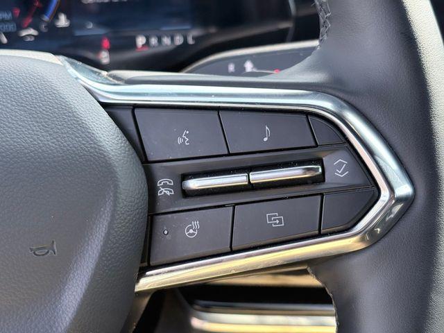 used 2025 Chevrolet Equinox car