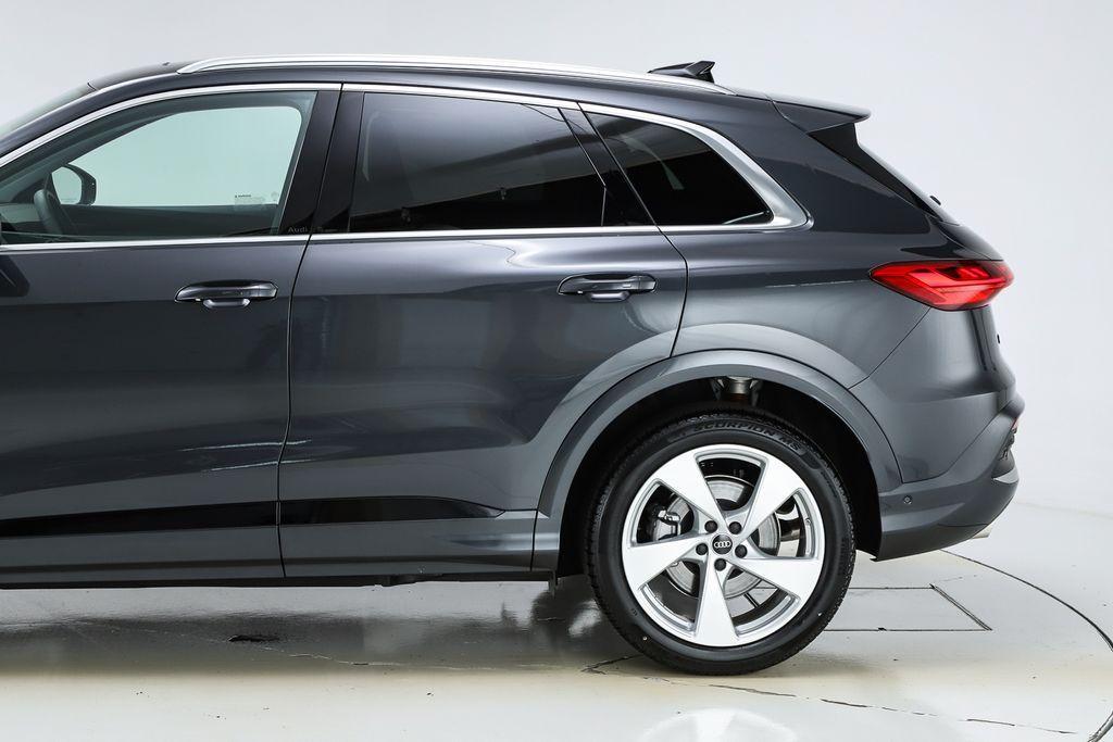 new 2025 Audi Q5 car, priced at $63,400