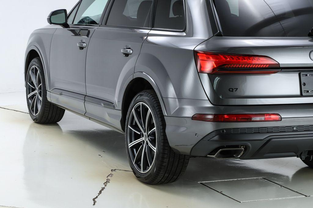 new 2026 Audi Q7 car, priced at $73,140