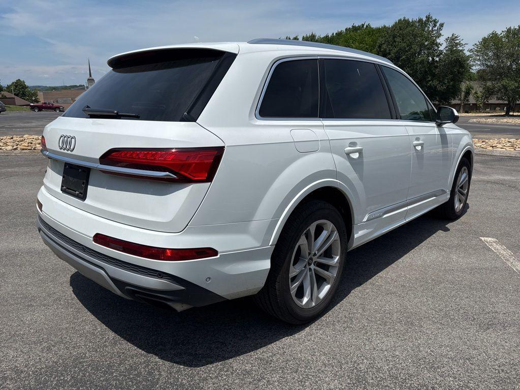 used 2025 Audi Q7 car, priced at $51,132