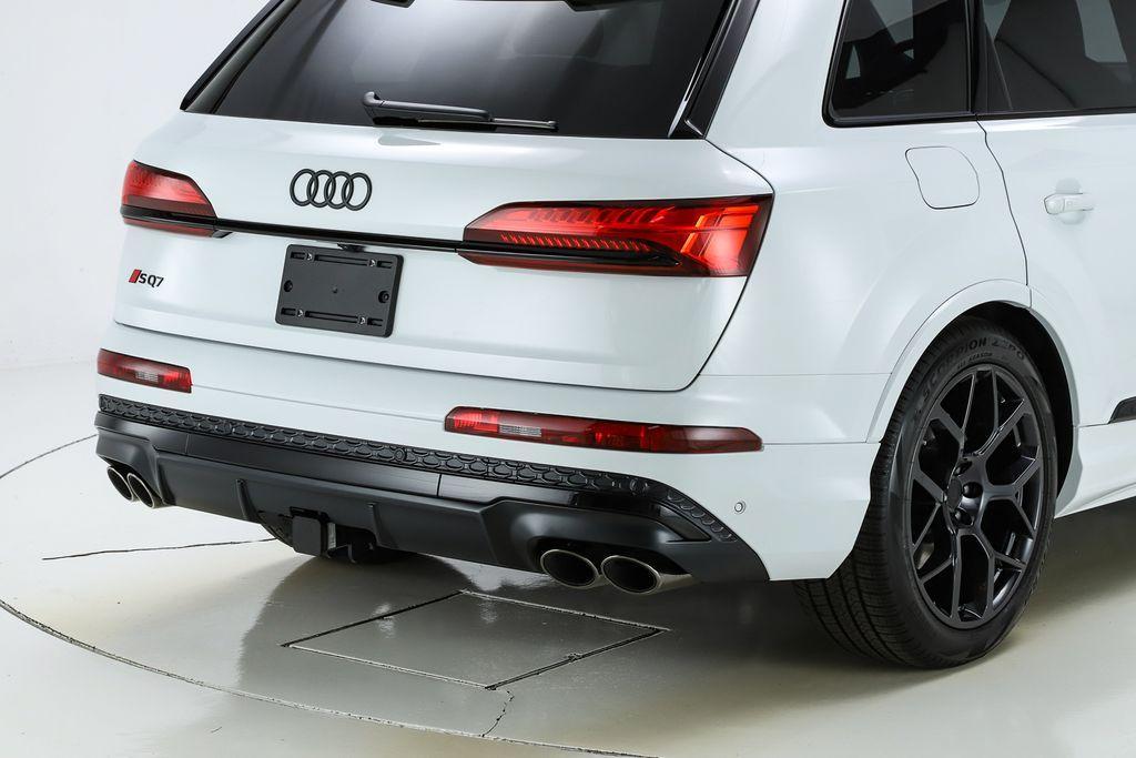 new 2026 Audi SQ7 car, priced at $103,000