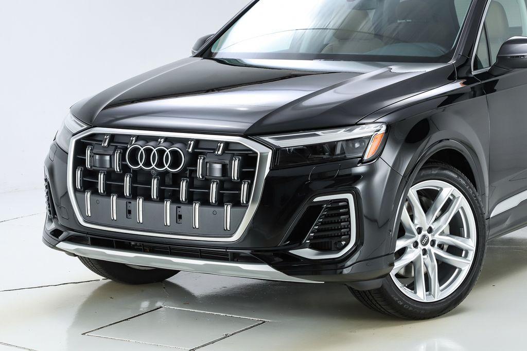 used 2025 Audi Q7 car, priced at $55,037