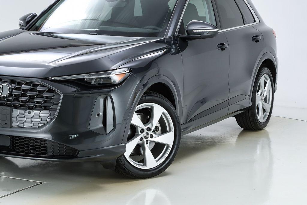 new 2025 Audi Q5 car, priced at $62,890