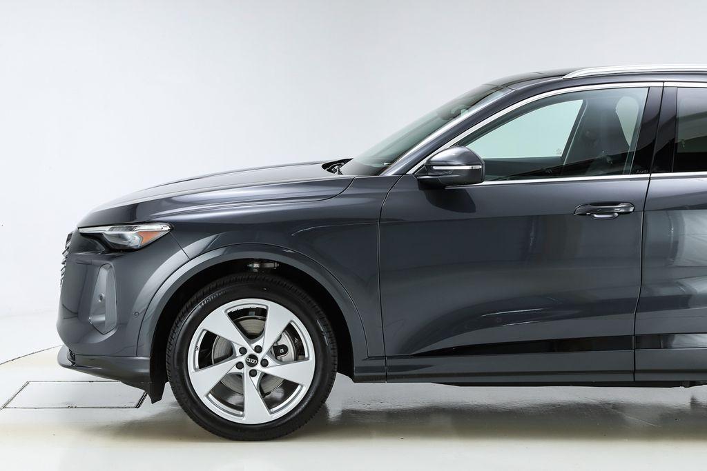 new 2025 Audi Q5 car, priced at $62,890