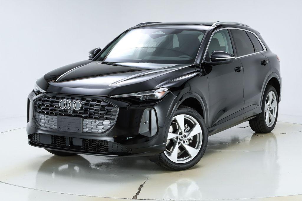 new 2025 Audi Q5 car, priced at $60,630