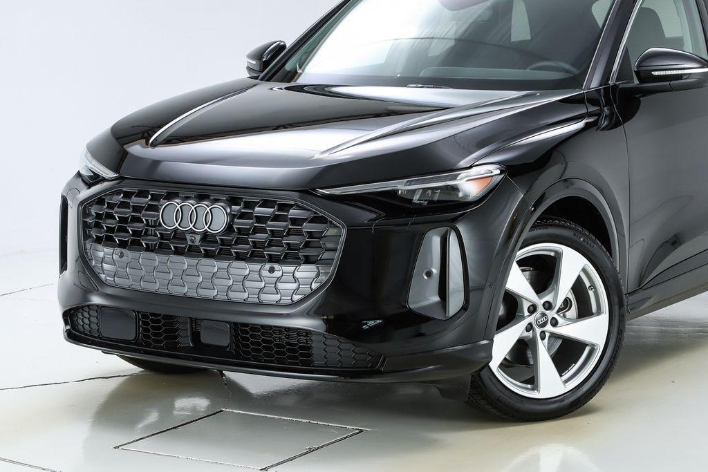 new 2025 Audi Q5 car, priced at $63,400