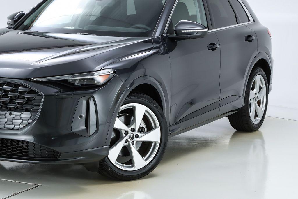 new 2025 Audi Q5 car, priced at $63,400