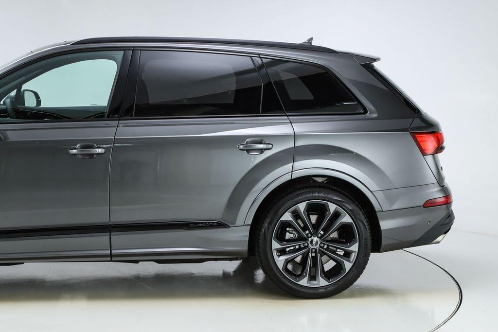 new 2026 Audi Q7 car, priced at $78,410