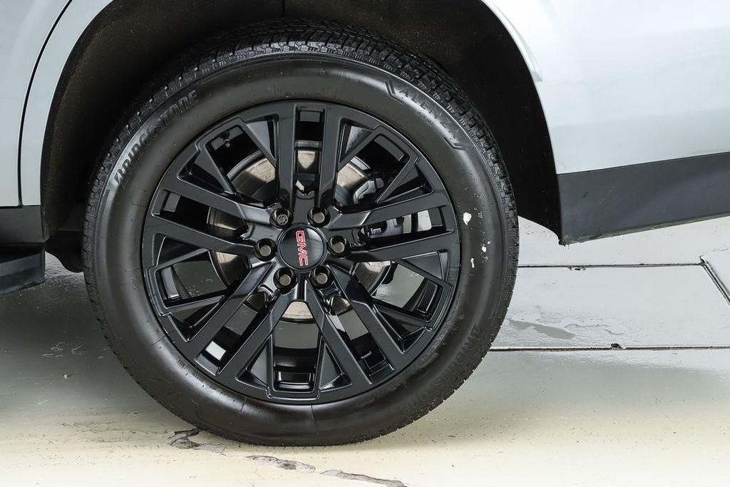 used 2023 GMC Yukon car, priced at $50,629