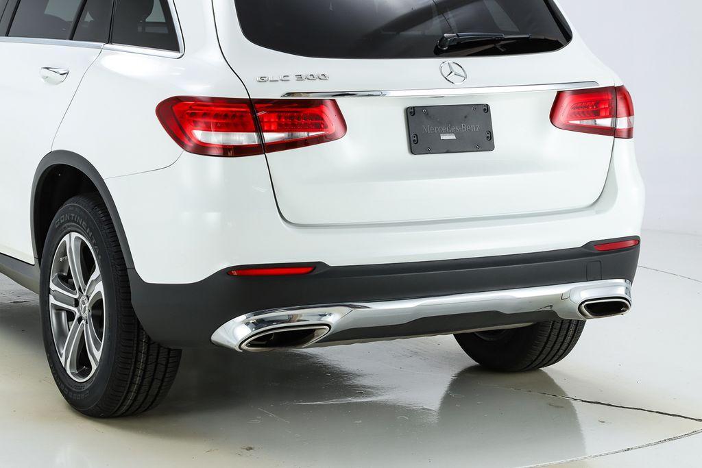 used 2019 Mercedes-Benz GLC 300 car, priced at $18,197
