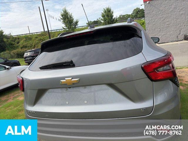 used 2025 Chevrolet Trax car, priced at $22,164