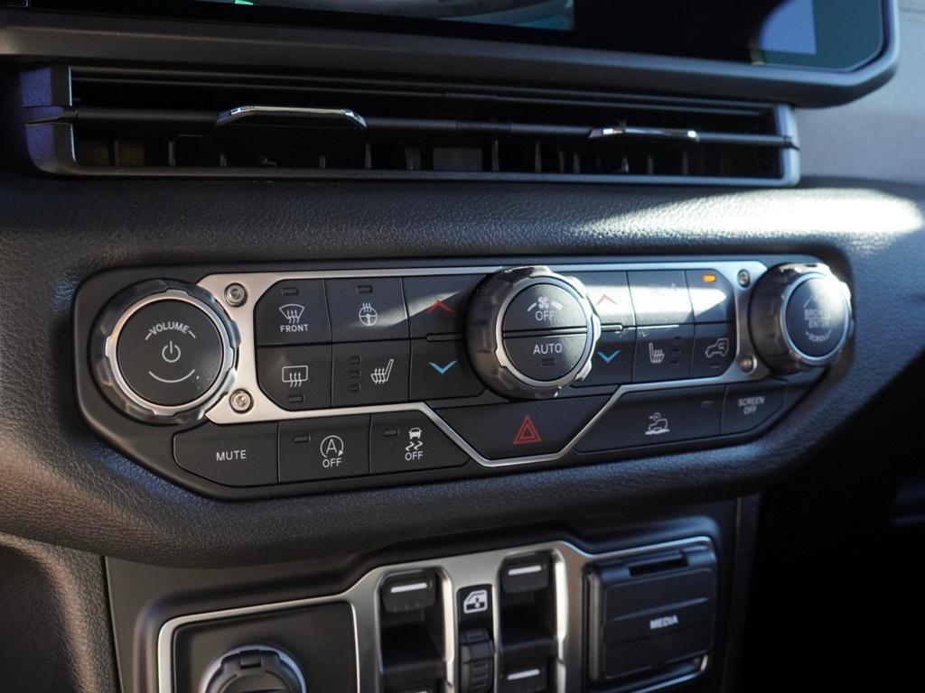 new 2026 Jeep Wrangler car, priced at $37,574