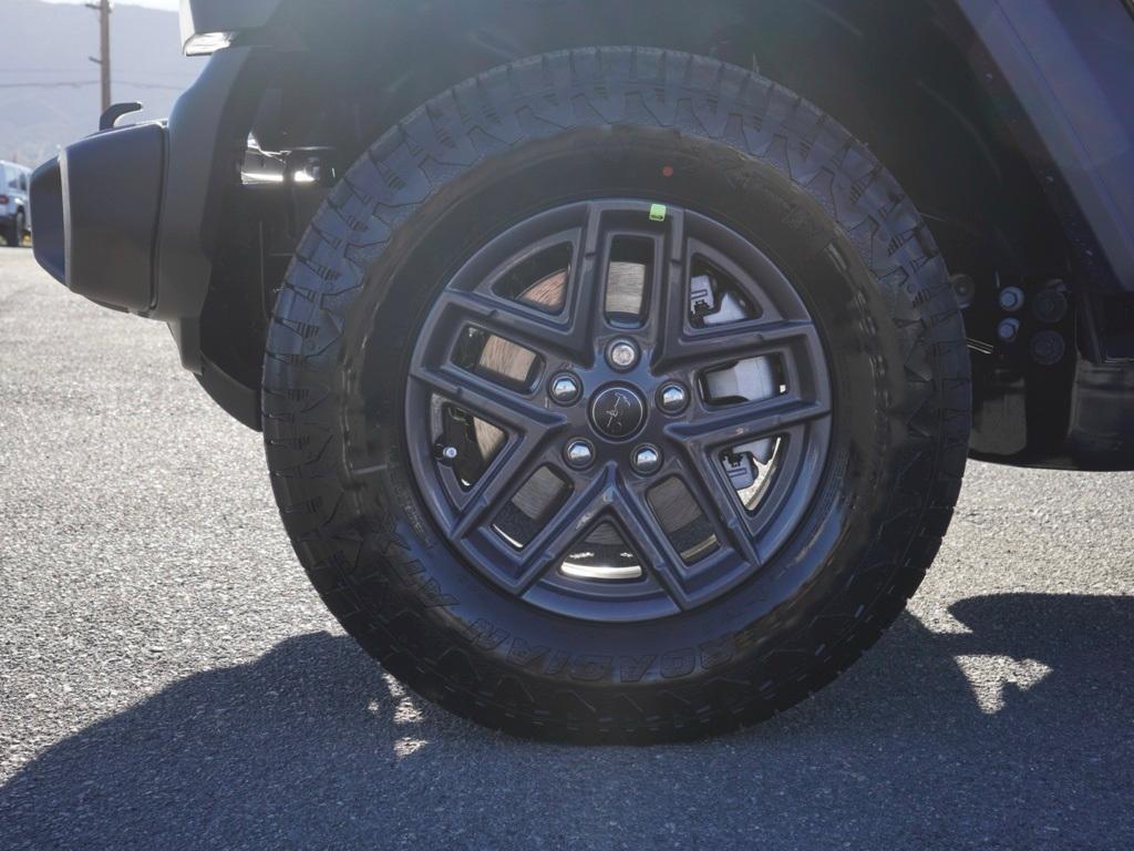 new 2026 Jeep Wrangler car, priced at $37,574