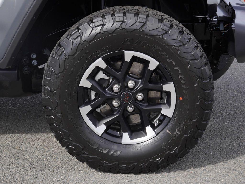 new 2026 Jeep Wrangler car, priced at $43,591