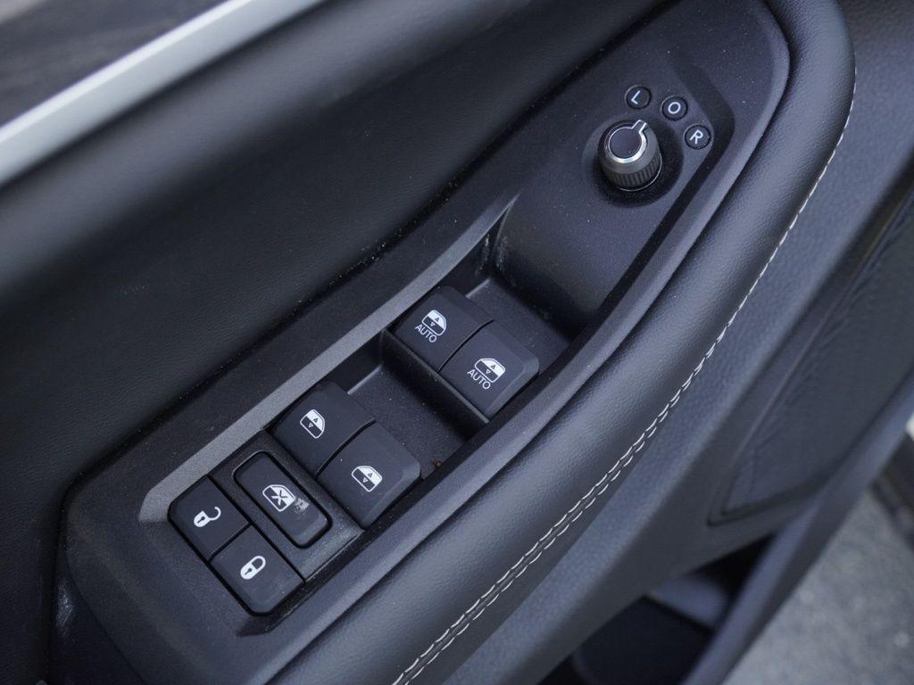 new 2026 Jeep Grand Cherokee car, priced at $34,678