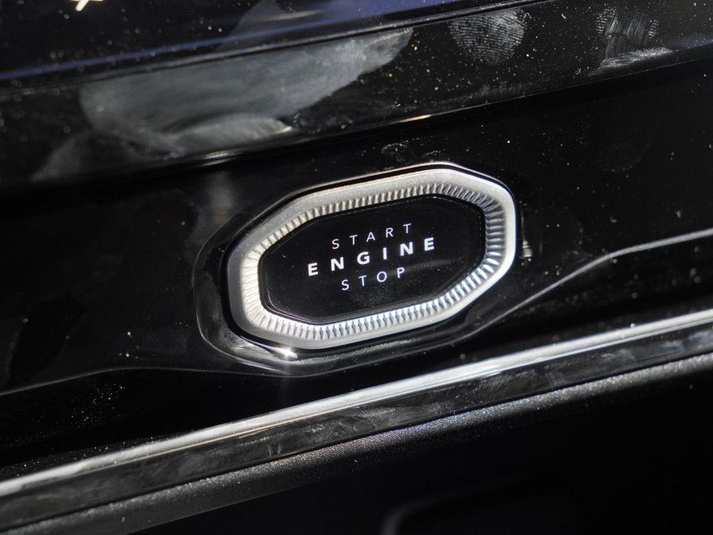 new 2026 Jeep Grand Cherokee car, priced at $34,678