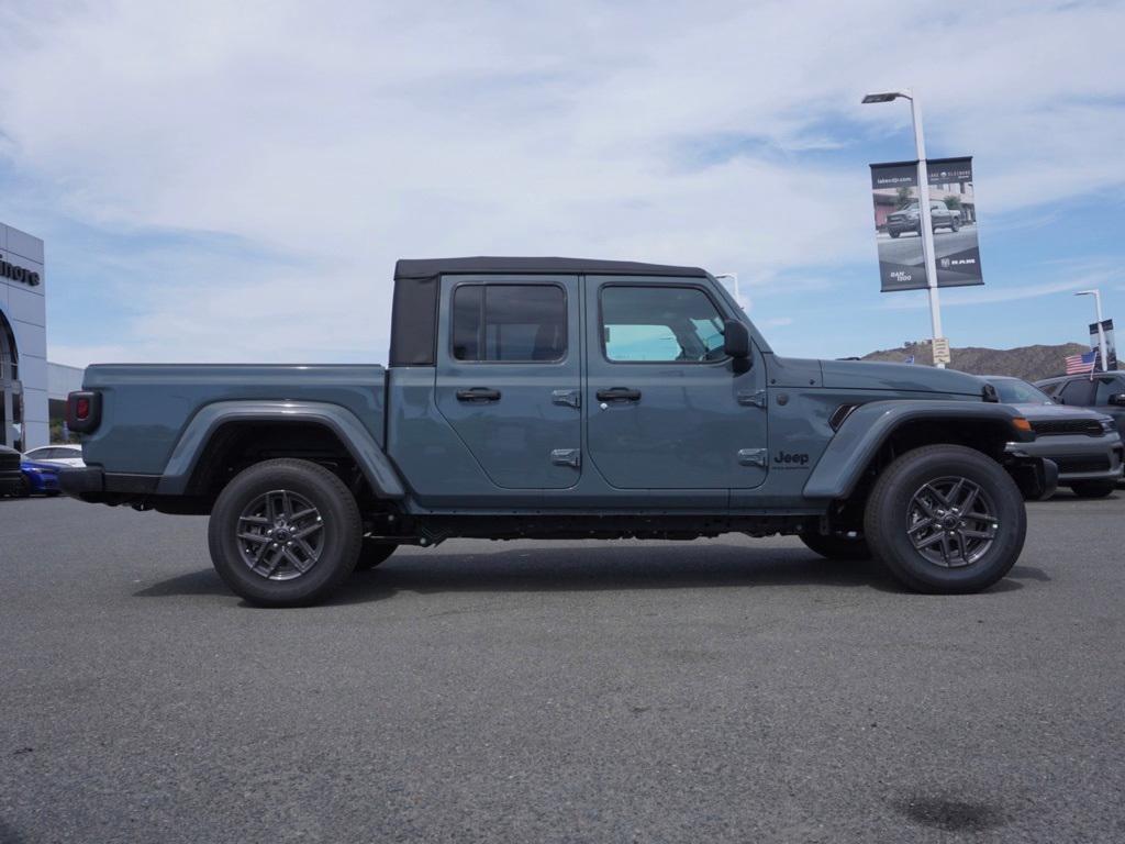 new 2025 Jeep Gladiator car, priced at $32,245