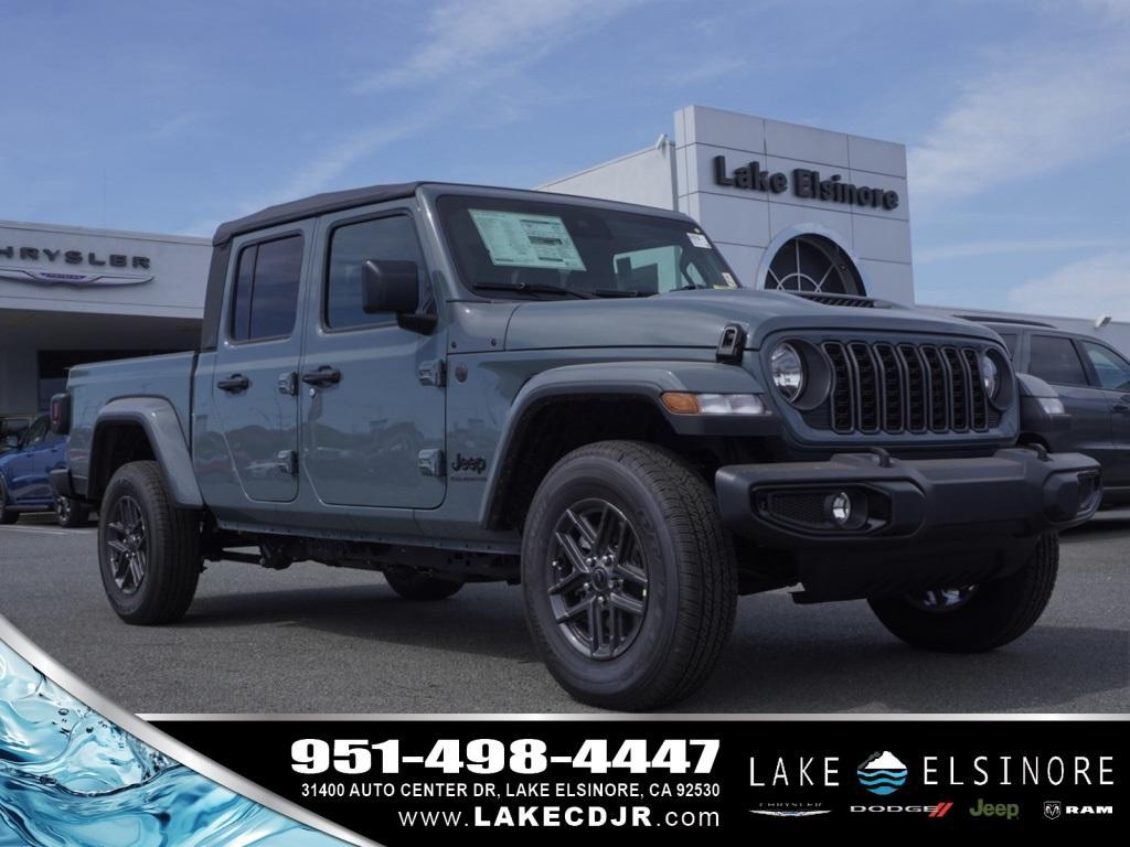 new 2025 Jeep Gladiator car, priced at $34,995
