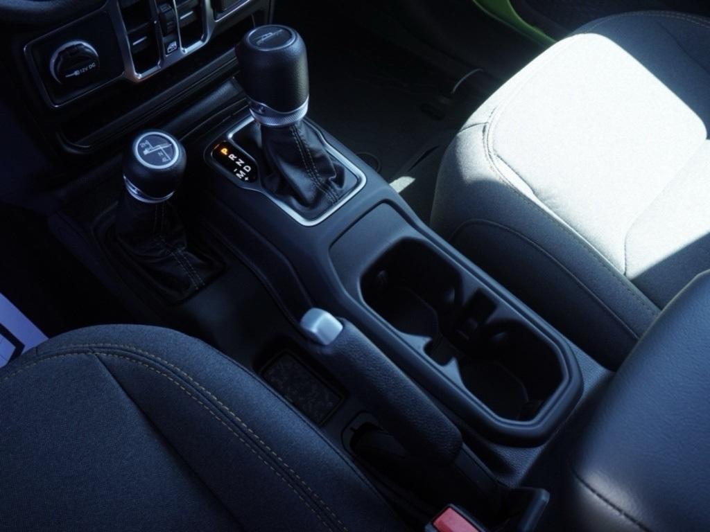 new 2025 Jeep Gladiator car, priced at $32,030