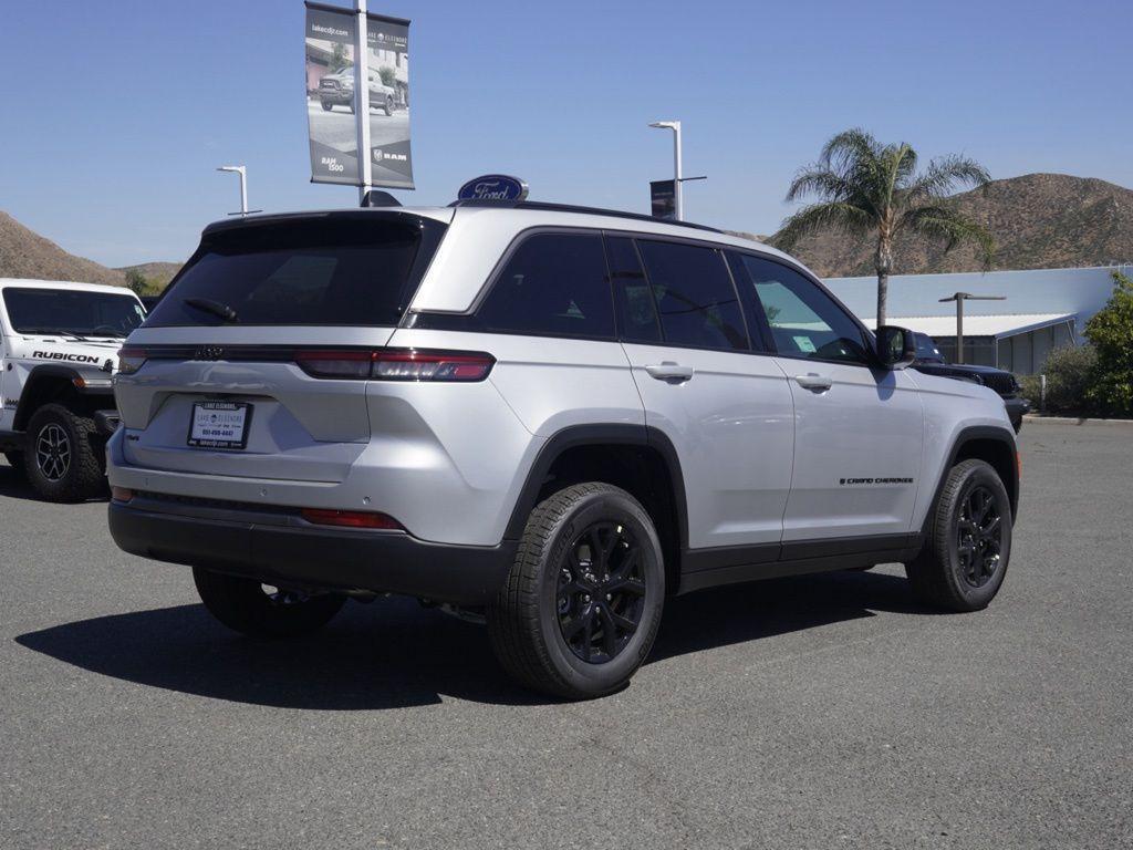 new 2026 Jeep Grand Cherokee car, priced at $37,364