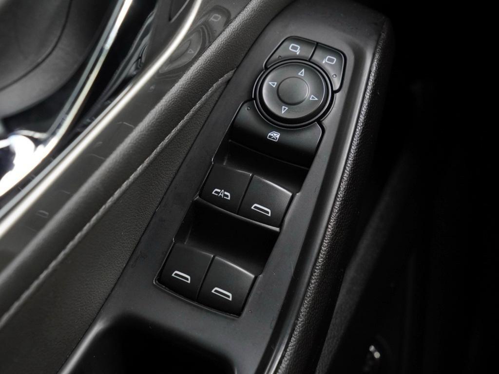 used 2023 Chevrolet Traverse car, priced at $25,687