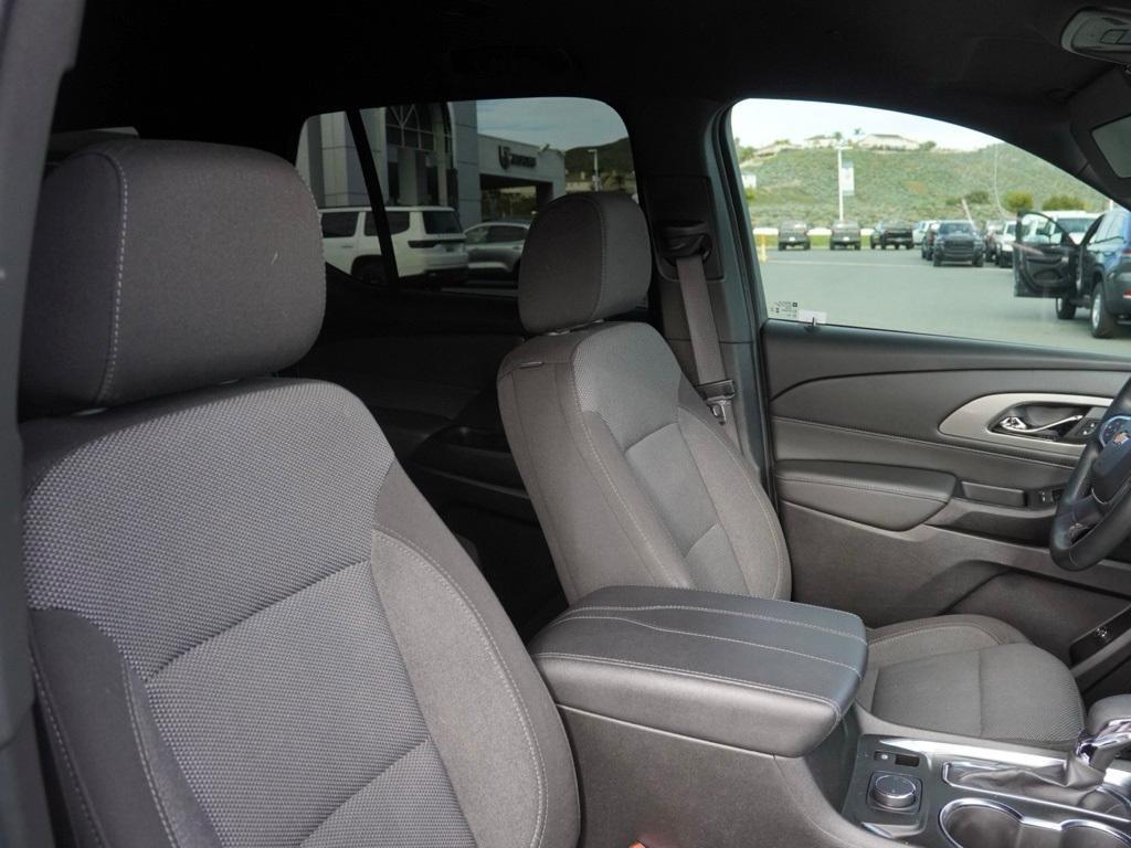 used 2023 Chevrolet Traverse car, priced at $25,687