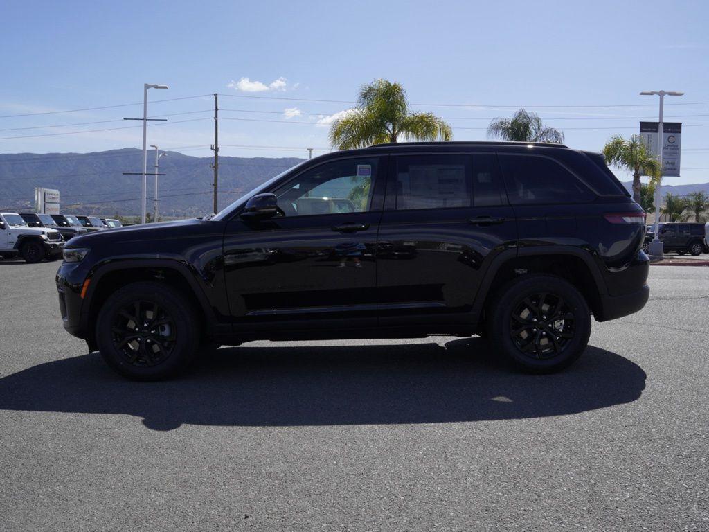 new 2026 Jeep Grand Cherokee car, priced at $38,364
