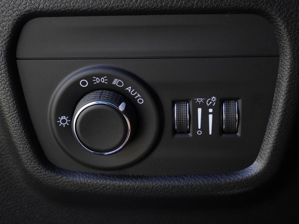 new 2026 Jeep Grand Cherokee car, priced at $38,364