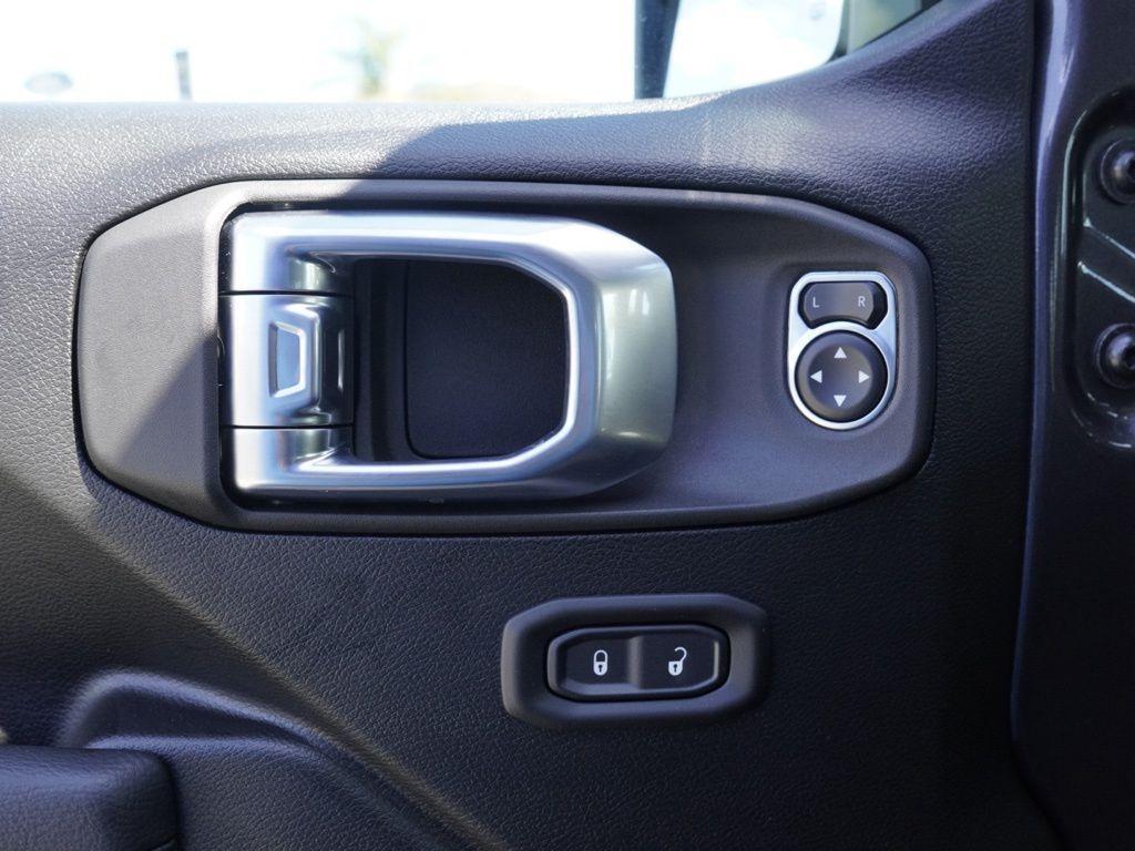 new 2026 Jeep Wrangler car, priced at $46,451