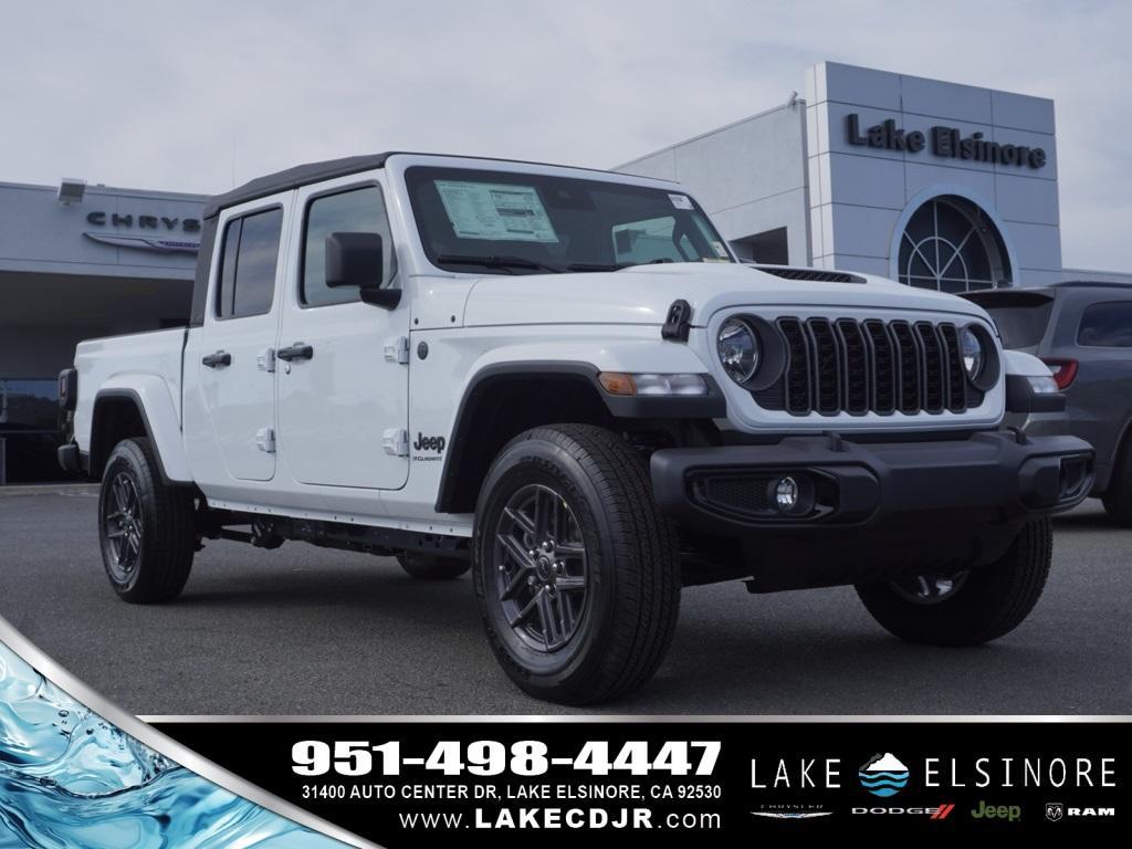 new 2025 Jeep Gladiator car, priced at $31,559