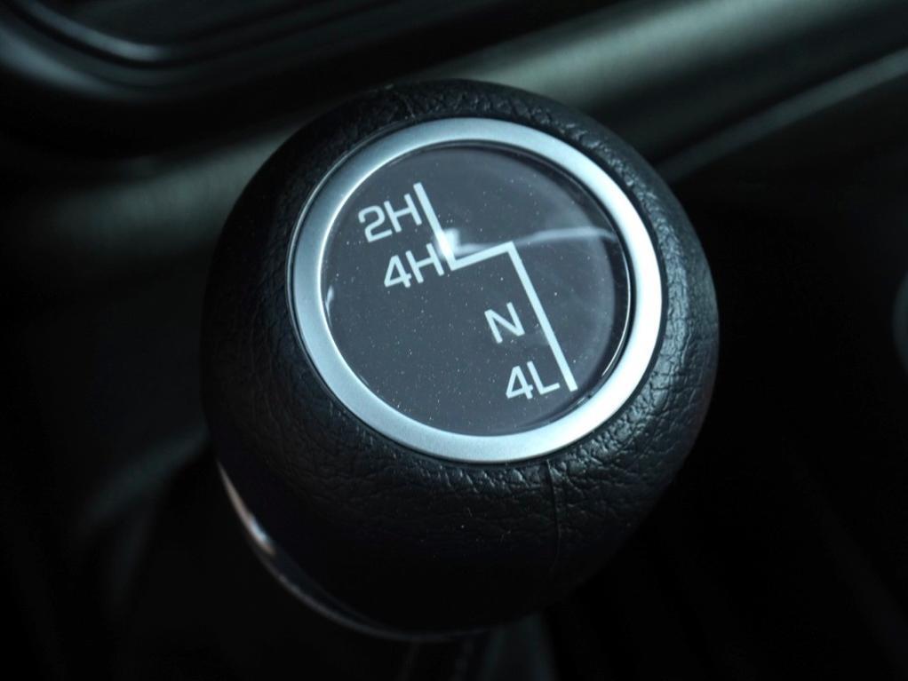 new 2025 Jeep Gladiator car, priced at $31,559