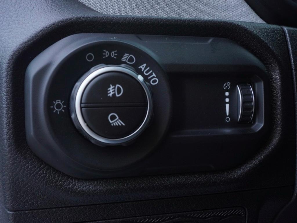 new 2025 Jeep Gladiator car, priced at $31,559