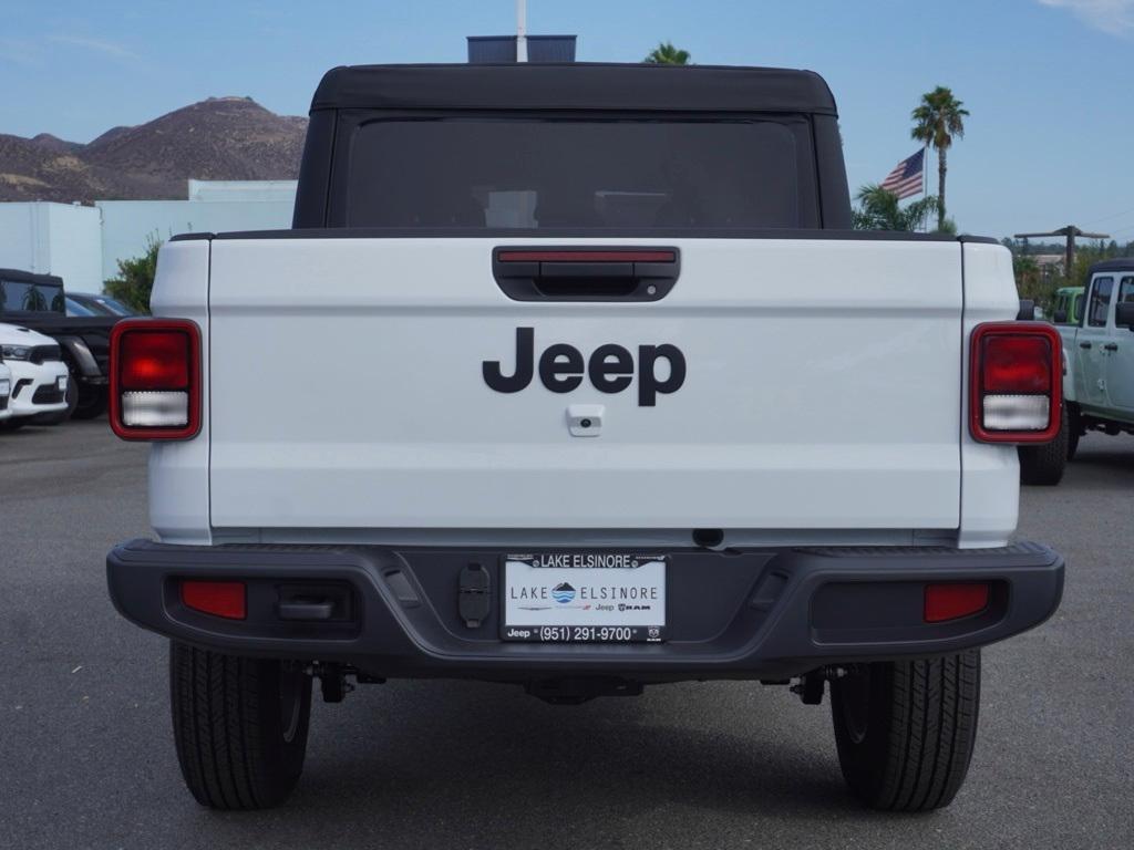 new 2025 Jeep Gladiator car, priced at $31,559