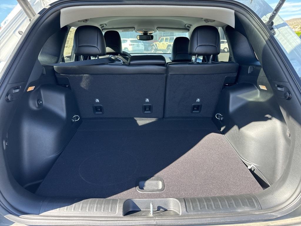 new 2023 Jeep Cherokee car, priced at $28,558