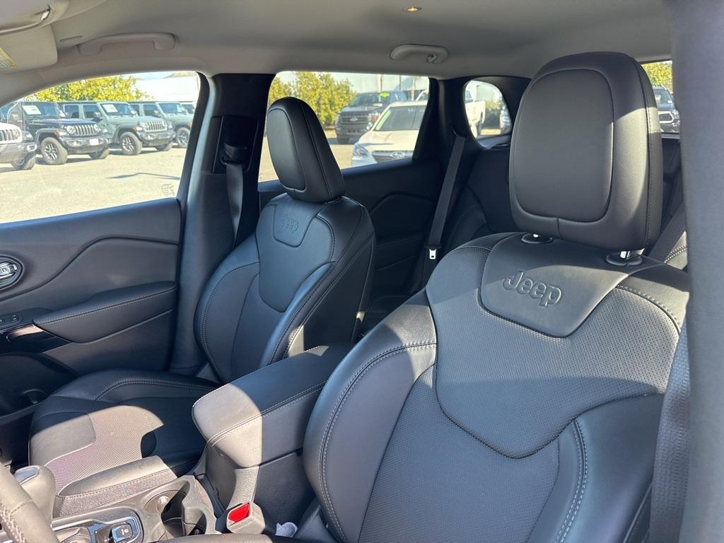 new 2023 Jeep Cherokee car, priced at $28,558