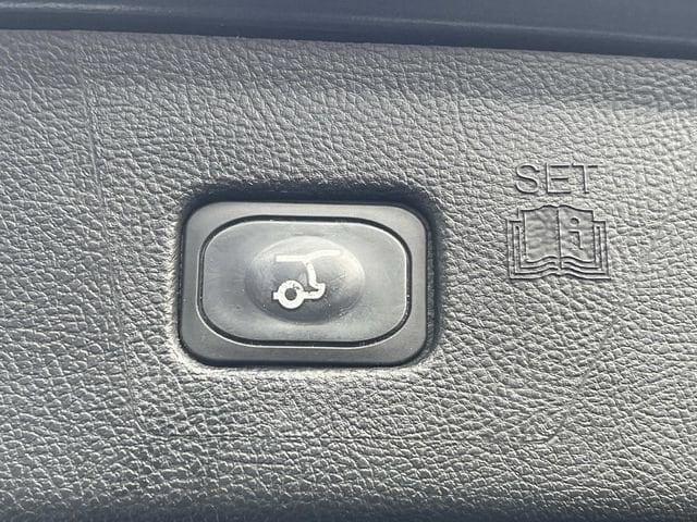 used 2023 Ford Edge car, priced at $25,000