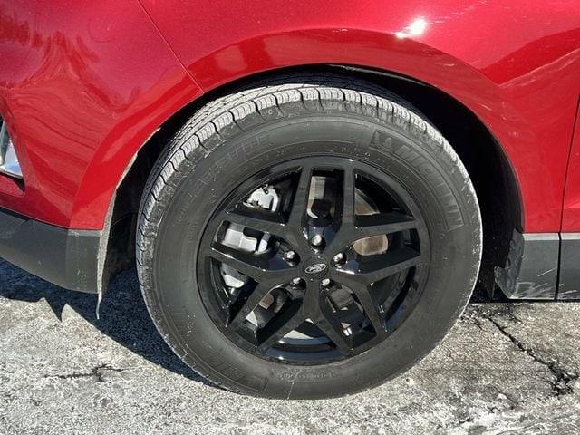 used 2024 Ford Edge car, priced at $25,775