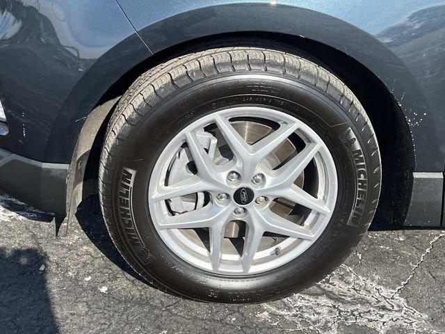 used 2024 Ford Edge car, priced at $29,555