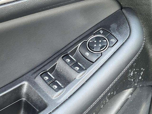 used 2024 Ford Edge car, priced at $29,555