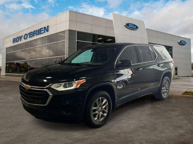 used 2021 Chevrolet Traverse car, priced at $17,000
