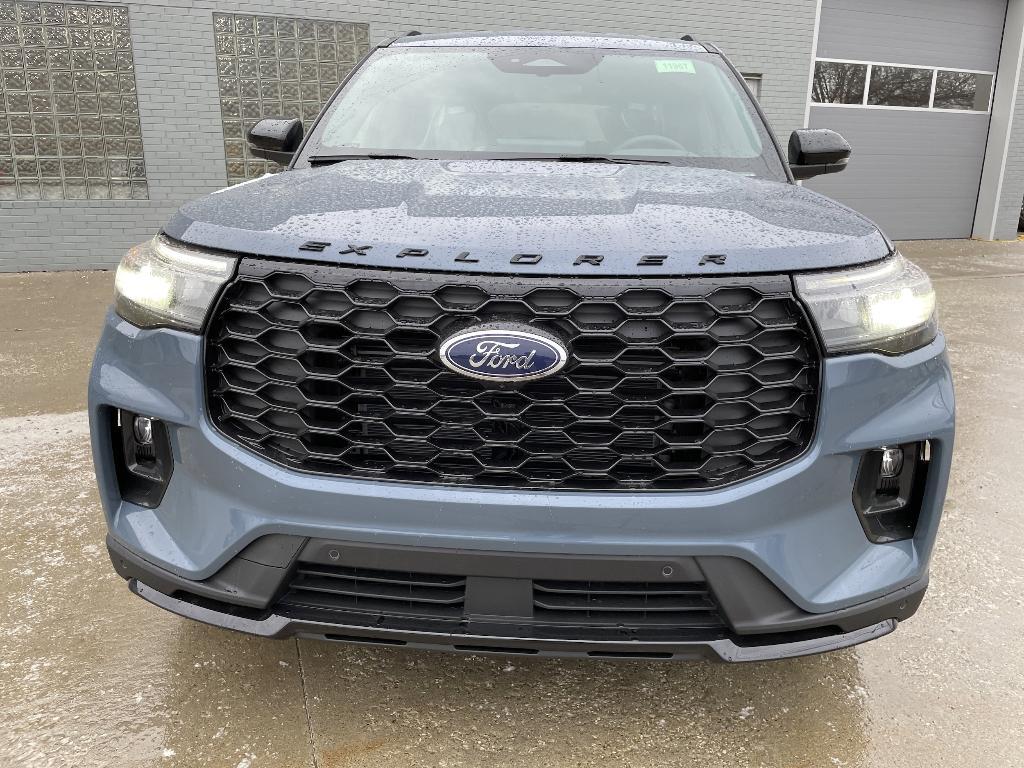new 2026 Ford Explorer car, priced at $47,128
