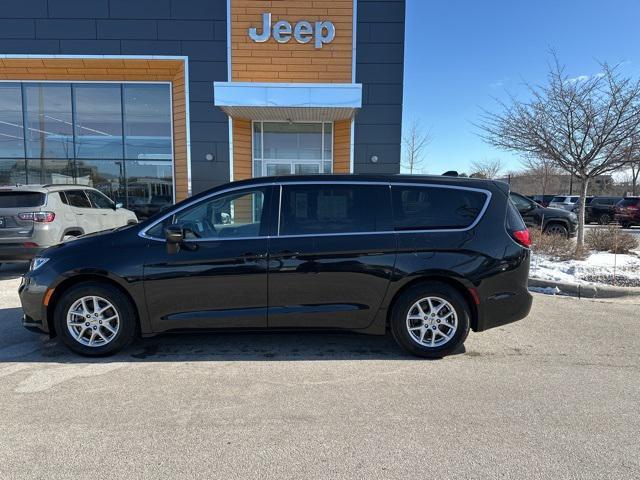 used 2023 Chrysler Pacifica car, priced at $23,622