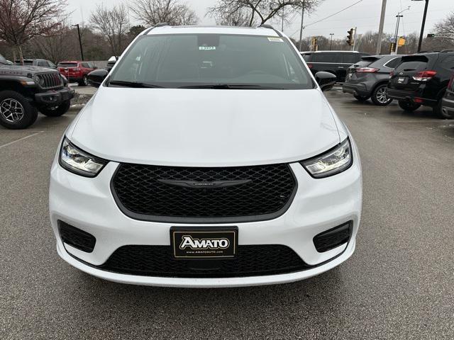 new 2026 Chrysler Pacifica car, priced at $50,928
