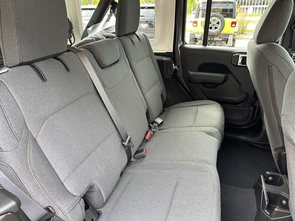 new 2026 Jeep Wrangler car, priced at $47,365