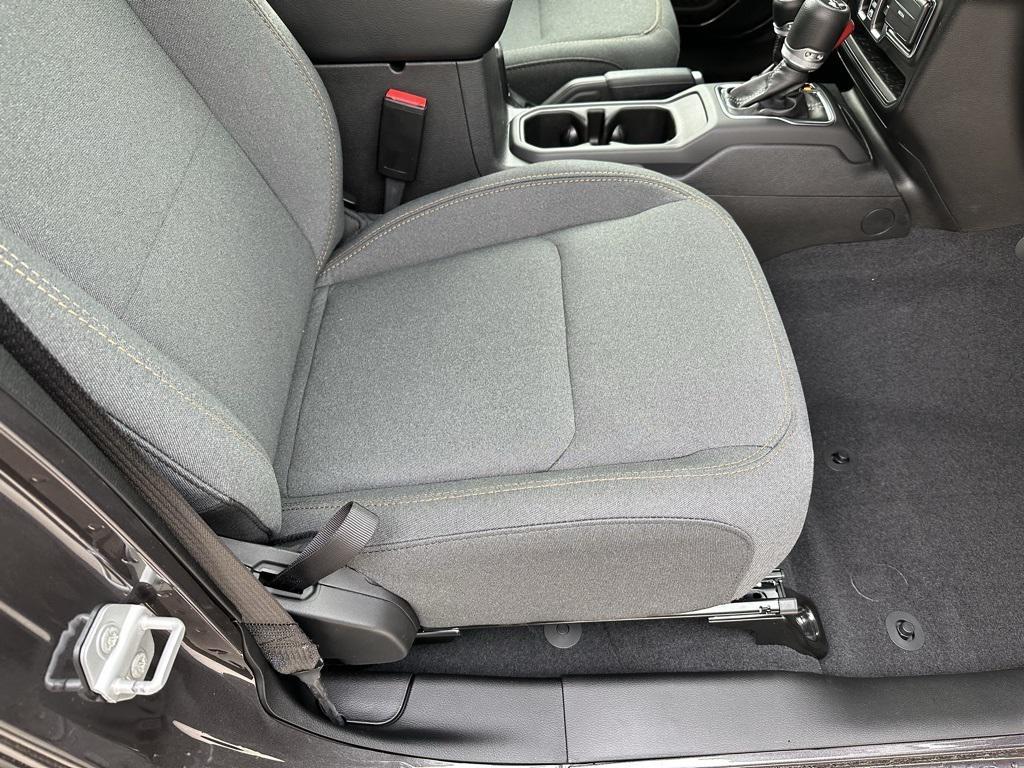 new 2026 Jeep Wrangler car, priced at $47,365