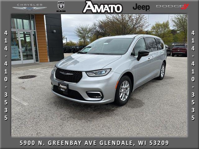 used 2024 Chrysler Pacifica car, priced at $26,839