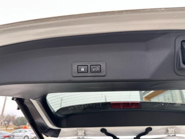 used 2024 Subaru Ascent car, priced at $33,899