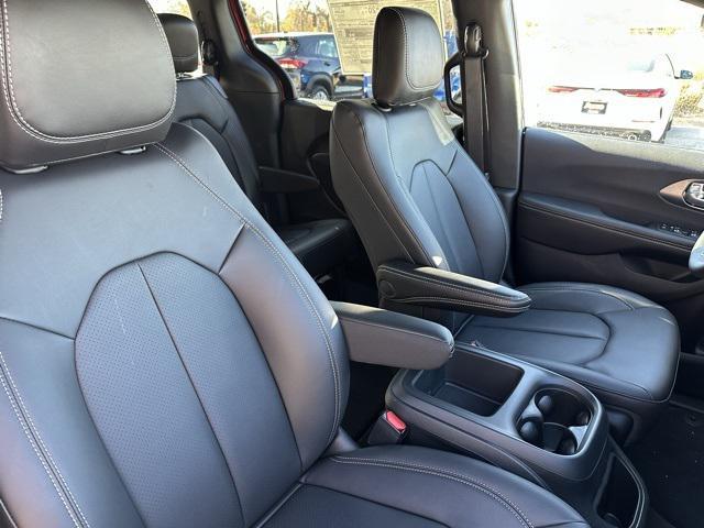 new 2026 Chrysler Pacifica car, priced at $44,022